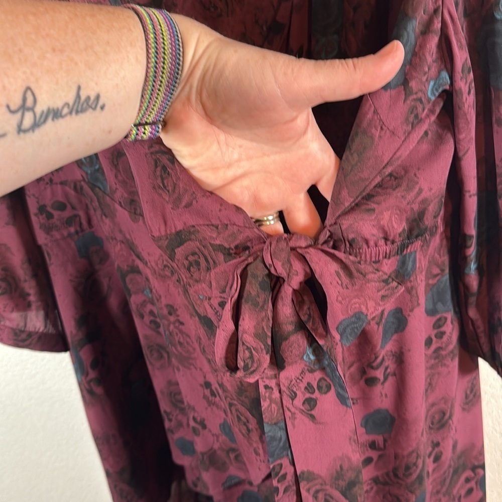 torrid Plum Floral High-Low Wrap Tunic - Picture 6 of 10